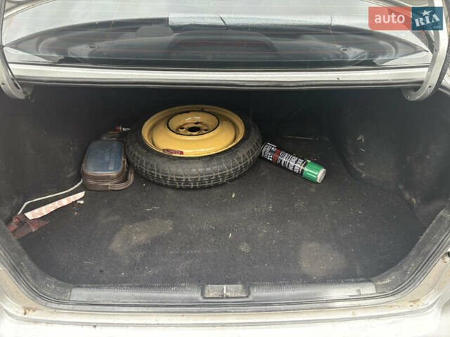 Серый Хонда Цивик, объемом двигателя 1.6 л и пробегом 410 тыс. км за 3600 $, фото 6 на Automoto.ua