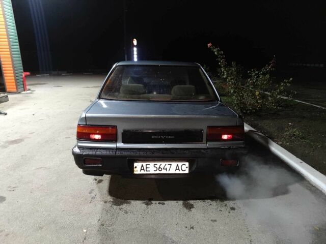 Сірий Хонда Сівік, об'ємом двигуна 0.9 л та пробігом 250 тис. км за 1660 $, фото 3 на Automoto.ua