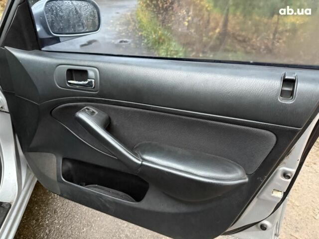 Серый Хонда Цивик, объемом двигателя 1.6 л и пробегом 420 тыс. км за 3890 $, фото 17 на Automoto.ua