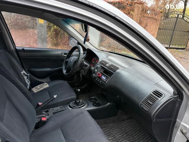 Серый Хонда Цивик, объемом двигателя 1.6 л и пробегом 420 тыс. км за 3890 $, фото 18 на Automoto.ua