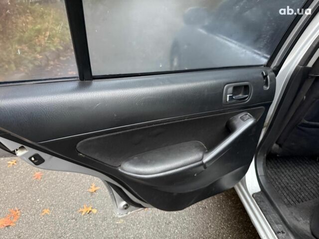 Серый Хонда Цивик, объемом двигателя 1.6 л и пробегом 420 тыс. км за 3890 $, фото 12 на Automoto.ua