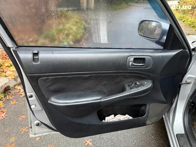 Серый Хонда Цивик, объемом двигателя 1.6 л и пробегом 420 тыс. км за 3890 $, фото 8 на Automoto.ua