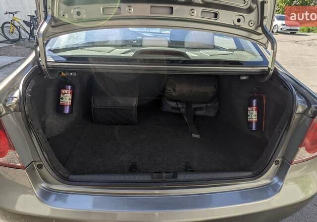 Сірий Хонда Сівік, об'ємом двигуна 1.8 л та пробігом 230 тис. км за 5400 $, фото 1 на Automoto.ua