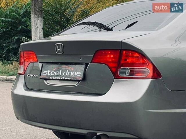 Серый Хонда Цивик, объемом двигателя 1.8 л и пробегом 213 тыс. км за 5999 $, фото 10 на Automoto.ua