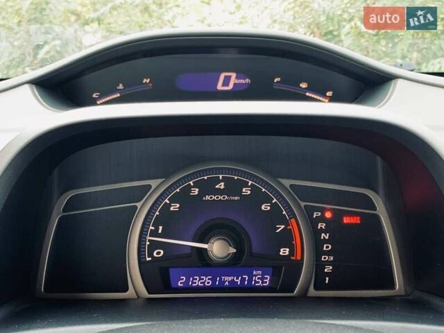 Серый Хонда Цивик, объемом двигателя 1.8 л и пробегом 213 тыс. км за 5999 $, фото 26 на Automoto.ua