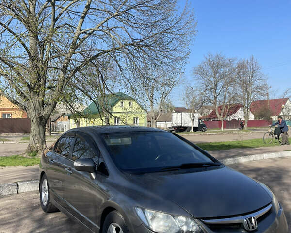 Сірий Хонда Сівік, об'ємом двигуна 1.8 л та пробігом 366 тис. км за 5999 $, фото 5 на Automoto.ua