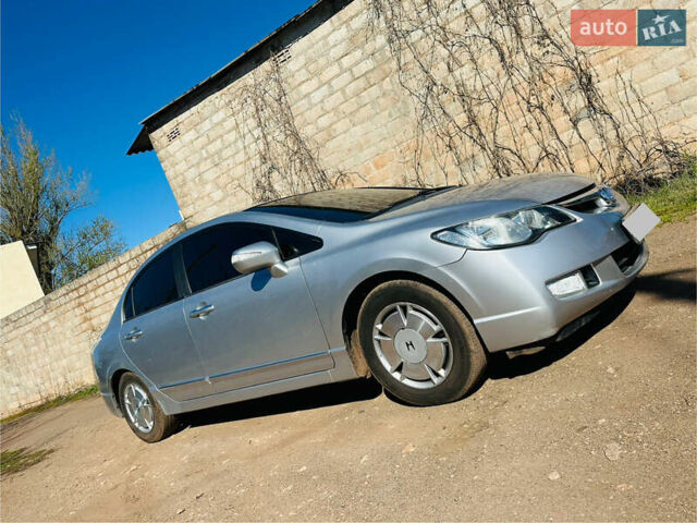 Серый Хонда Цивик, объемом двигателя 1.4 л и пробегом 215 тыс. км за 5950 $, фото 1 на Automoto.ua