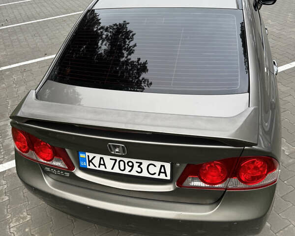 Серый Хонда Цивик, объемом двигателя 1.8 л и пробегом 259 тыс. км за 6600 $, фото 10 на Automoto.ua