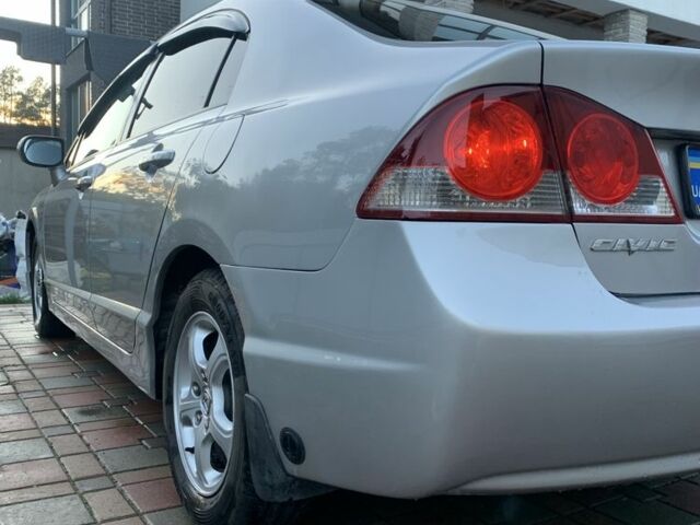 Хонда Цивик 2006 в Житомире на Automoto.ua Серый Хонда Цивик, объемом двигателя 1.8 л и пробегом 311 тыс. км за 6200 $, фото 4 на Automoto.ua