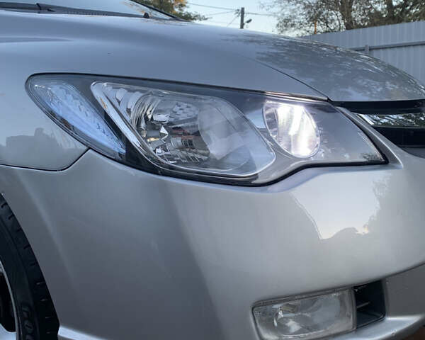 Хонда Цивик 2006 в Житомире на Automoto.ua Серый Хонда Цивик, объемом двигателя 1.8 л и пробегом 309 тыс. км за 6199 $, фото 4 на Automoto.ua