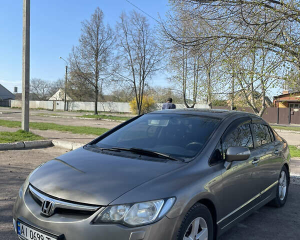 Сірий Хонда Сівік, об'ємом двигуна 1.8 л та пробігом 366 тис. км за 5999 $, фото 4 на Automoto.ua