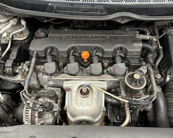 Серый Хонда Цивик, объемом двигателя 1.8 л и пробегом 259 тыс. км за 6600 $, фото 30 на Automoto.ua