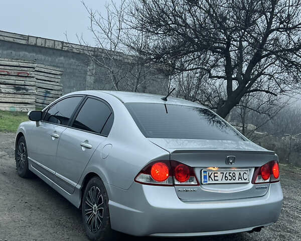 Серый Хонда Цивик, объемом двигателя 1.3 л и пробегом 225 тыс. км за 5900 $, фото 16 на Automoto.ua