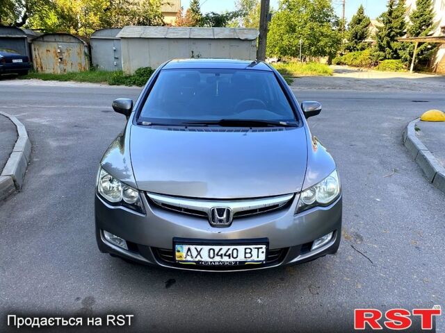 Серый Хонда Цивик, объемом двигателя 1.8 л и пробегом 241 тыс. км за 5250 $, фото 3 на Automoto.ua