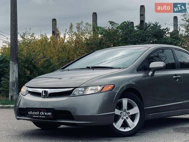 Серый Хонда Цивик, объемом двигателя 1.8 л и пробегом 213 тыс. км за 5999 $, фото 3 на Automoto.ua