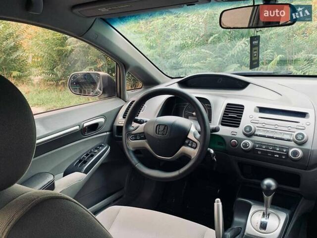 Серый Хонда Цивик, объемом двигателя 1.8 л и пробегом 213 тыс. км за 5999 $, фото 22 на Automoto.ua