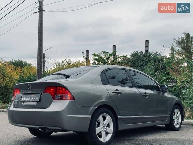 Серый Хонда Цивик, объемом двигателя 1.8 л и пробегом 213 тыс. км за 5999 $, фото 12 на Automoto.ua