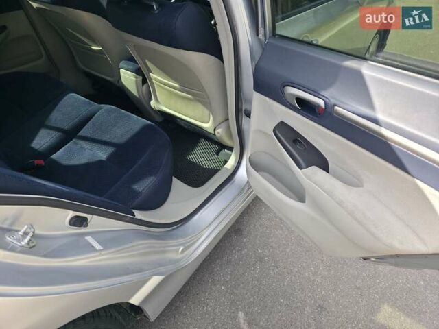 Сірий Хонда Сівік, об'ємом двигуна 1.34 л та пробігом 196 тис. км за 5700 $, фото 14 на Automoto.ua