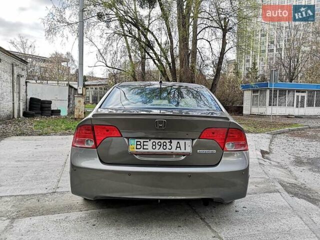 Серый Хонда Цивик, объемом двигателя 1.4 л и пробегом 136 тыс. км за 6000 $, фото 3 на Automoto.ua