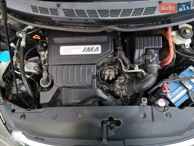 Серый Хонда Цивик, объемом двигателя 1.4 л и пробегом 136 тыс. км за 6000 $, фото 9 на Automoto.ua