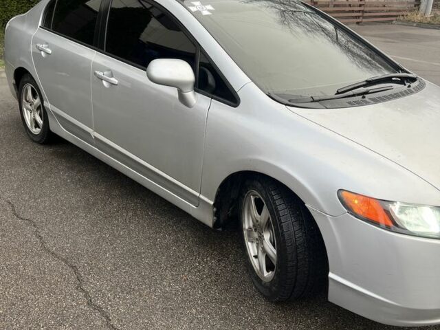 Серый Хонда Цивик, объемом двигателя 1.8 л и пробегом 200 тыс. км за 6500 $, фото 2 на Automoto.ua