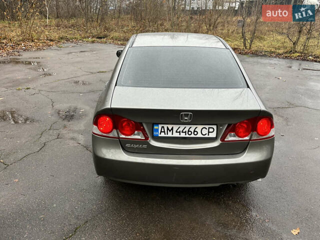 Серый Хонда Цивик, объемом двигателя 1.8 л и пробегом 247 тыс. км за 6000 $, фото 8 на Automoto.ua
