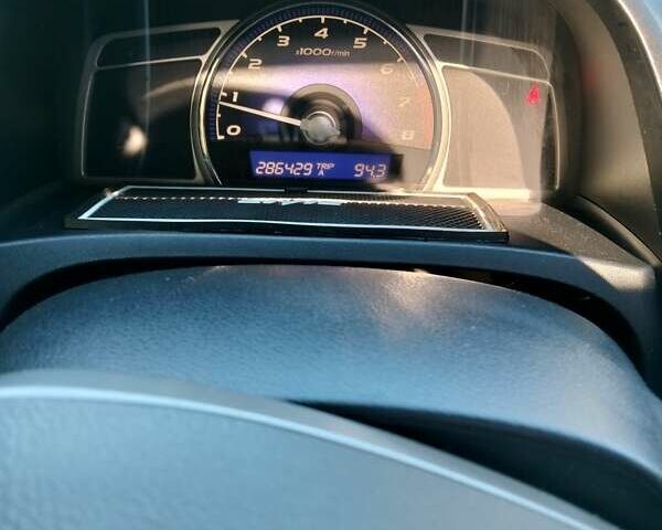 Серый Хонда Цивик, объемом двигателя 1.8 л и пробегом 284 тыс. км за 5300 $, фото 11 на Automoto.ua