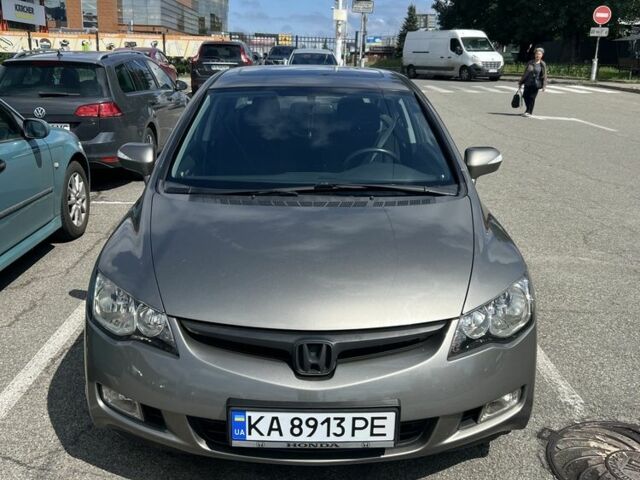 Серый Хонда Цивик, объемом двигателя 1.8 л и пробегом 205 тыс. км за 6499 $, фото 6 на Automoto.ua
