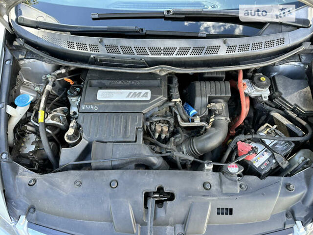 Серый Хонда Цивик, объемом двигателя 1.34 л и пробегом 289 тыс. км за 6800 $, фото 55 на Automoto.ua