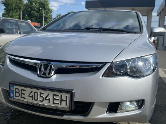 Серый Хонда Цивик, объемом двигателя 1.8 л и пробегом 256 тыс. км за 6200 $, фото 4 на Automoto.ua