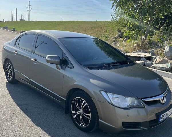 Серый Хонда Цивик, объемом двигателя 1.8 л и пробегом 159 тыс. км за 7500 $, фото 23 на Automoto.ua