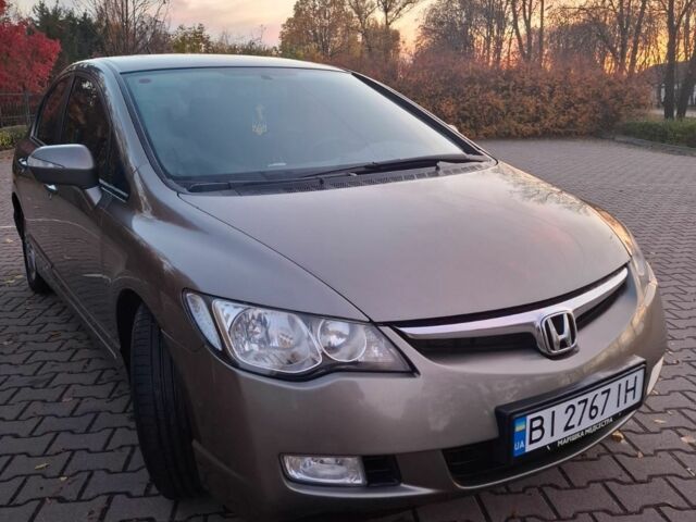 Хонда Цивик 2007 в Миргороде на Automoto.ua Серый Хонда Цивик, объемом двигателя 1.3 л и пробегом 1000 тыс. км за 5900 $, фото 1 на Automoto.ua