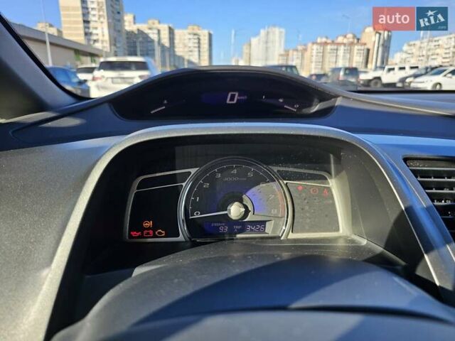 Серый Хонда Цивик, объемом двигателя 1.8 л и пробегом 255 тыс. км за 5800 $, фото 14 на Automoto.ua