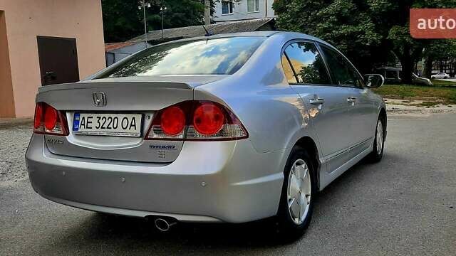 Серый Хонда Цивик, объемом двигателя 1.3 л и пробегом 209 тыс. км за 7000 $, фото 14 на Automoto.ua