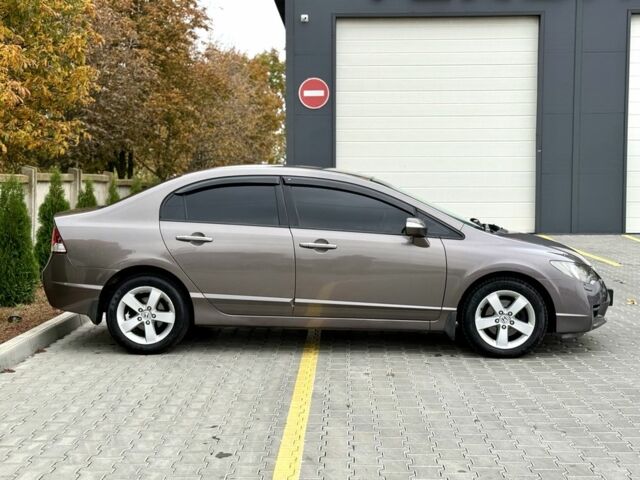 Хонда Цивик 2007 в Одессе на Automoto.ua Серый Хонда Цивик, объемом двигателя 1.8 л и пробегом 214 тыс. км за 7200 $, фото 3 на Automoto.ua
