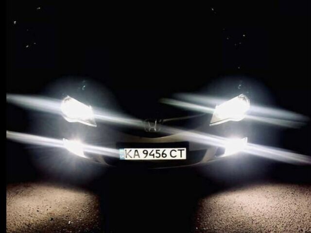 Серый Хонда Цивик, объемом двигателя 1.6 л и пробегом 235 тыс. км за 4000 $, фото 4 на Automoto.ua