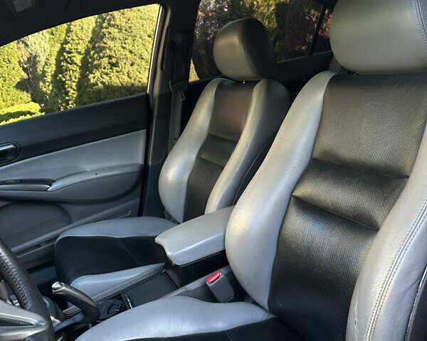 Хонда Цивик 2007 в Львове на Automoto.ua Серый Хонда Цивик, объемом двигателя 1.34 л и пробегом 194 тыс. км за 4999 $, фото 8 на Automoto.ua