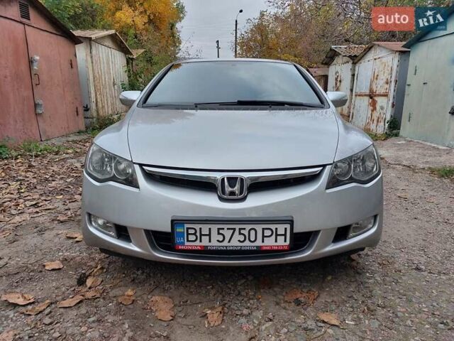 Серый Хонда Цивик, объемом двигателя 1.3 л и пробегом 170 тыс. км за 7000 $, фото 8 на Automoto.ua