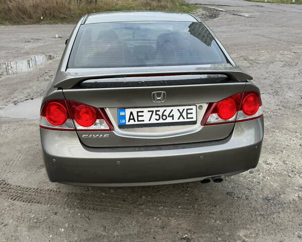 Сірий Хонда Сівік, об'ємом двигуна 1.8 л та пробігом 181 тис. км за 6800 $, фото 5 на Automoto.ua