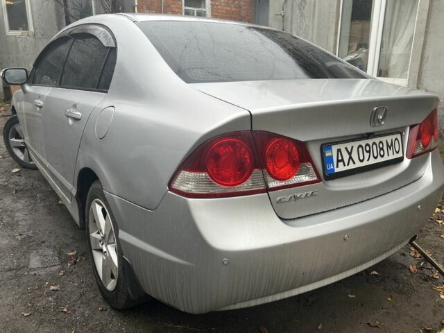 Серый Хонда Цивик, объемом двигателя 1.8 л и пробегом 225 тыс. км за 5100 $, фото 1 на Automoto.ua