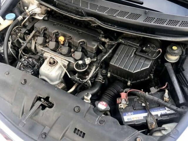 Серый Хонда Цивик, объемом двигателя 1.6 л и пробегом 235 тыс. км за 4000 $, фото 1 на Automoto.ua