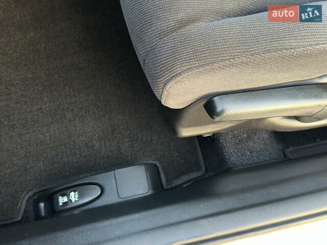 Серый Хонда Цивик, объемом двигателя 1.8 л и пробегом 176 тыс. км за 7999 $, фото 51 на Automoto.ua