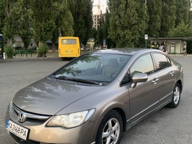 Серый Хонда Цивик, объемом двигателя 1.3 л и пробегом 255 тыс. км за 4100 $, фото 7 на Automoto.ua