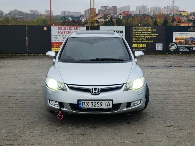 Серый Хонда Цивик, объемом двигателя 1.8 л и пробегом 312 тыс. км за 5700 $, фото 6 на Automoto.ua