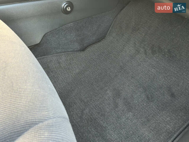 Серый Хонда Цивик, объемом двигателя 1.8 л и пробегом 176 тыс. км за 7999 $, фото 55 на Automoto.ua