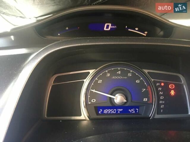 Серый Хонда Цивик, объемом двигателя 1.8 л и пробегом 218 тыс. км за 7100 $, фото 9 на Automoto.ua