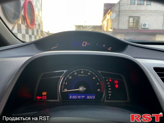 Серый Хонда Цивик, объемом двигателя 1.8 л и пробегом 316 тыс. км за 6200 $, фото 3 на Automoto.ua