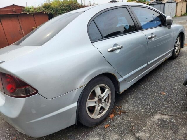 Серый Хонда Цивик, объемом двигателя 1.6 л и пробегом 235 тыс. км за 4000 $, фото 8 на Automoto.ua