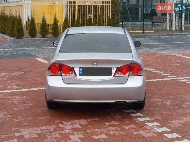 Сірий Хонда Сівік, об'ємом двигуна 1.8 л та пробігом 213 тис. км за 5400 $, фото 8 на Automoto.ua