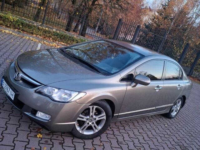 Хонда Цивик 2007 в Миргороде на Automoto.ua Серый Хонда Цивик, объемом двигателя 1.3 л и пробегом 1000 тыс. км за 5900 $, фото 2 на Automoto.ua